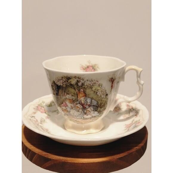 Vintage Royal Doulton Poppy's Babies Cup and Saucer Brambly Hedge Collection - Picture 12 of 15